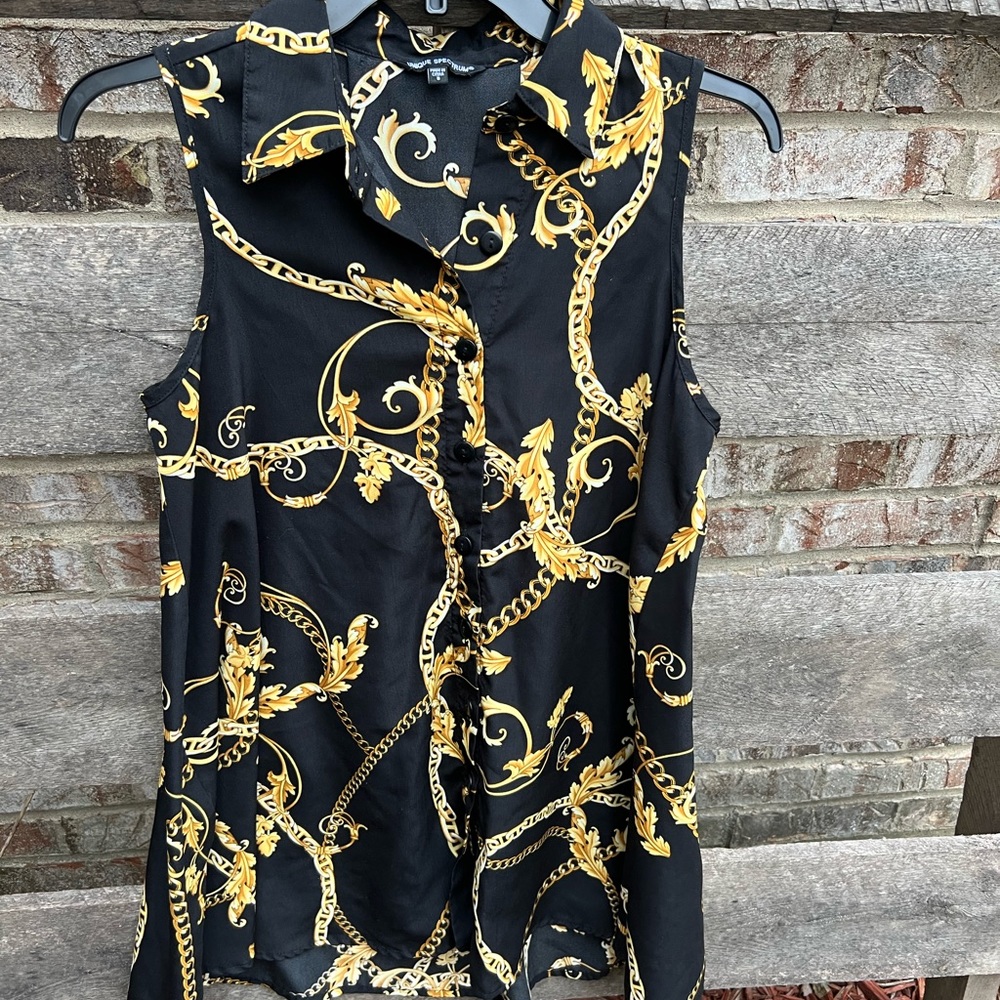 Size small tunic shirt button down chain link design